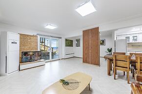 Namhae Jjhouse Pension