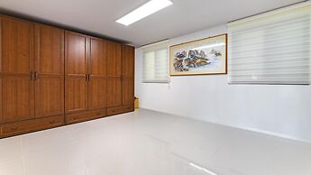 Gangneung Badauibyeol Pension