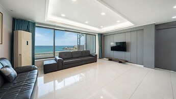 Gangneung Badauibyeol Pension