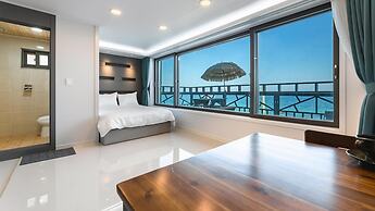 Gangneung Badauibyeol Pension