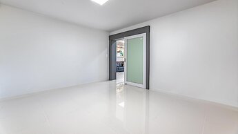 Gangneung Badauibyeol Pension