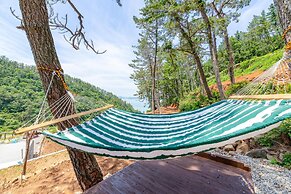 Namhae Palace1470 Pension