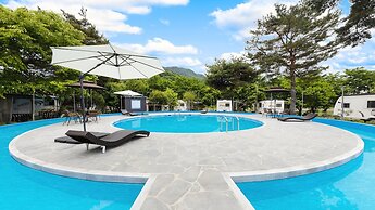 Gapeyong Donghwa Caravan