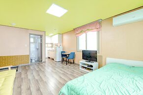 Geoje Evergreen&pinetree Pension