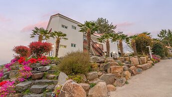 Geoje Evergreen&pinetree Pension