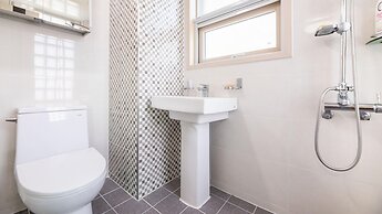 Gyeongju Gamposole Pension