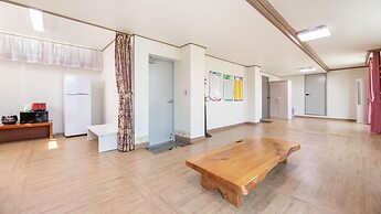 Gyeongju Gamposole Pension