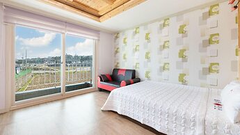 Gyeongju Gamposole Pension