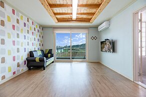 Gyeongju Gamposole Pension