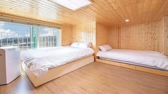 Gyeongju Gamposole Pension