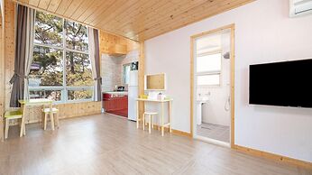 Gyeongju Gamposole Pension