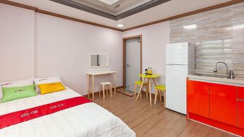 Gyeongju Gamposole Pension