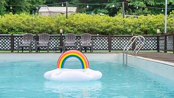 Gapyeong Dangdangi Pet Poolvilla Blue