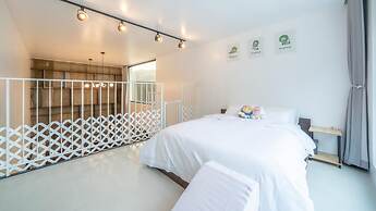 Gapyeong Dangdangi Pet Poolvilla Blue