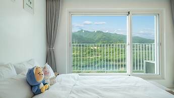 Gapyeong Dangdangi Pet Poolvilla Blue