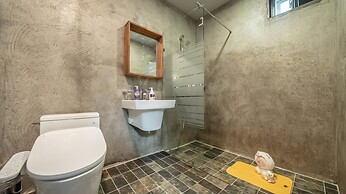 Gapyeong Dangdangi Pet Poolvilla Blue