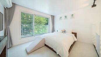 Gapyeong Dangdangi Pet Poolvilla Blue