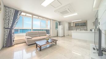 Tongyoung Sagaejeol Pension