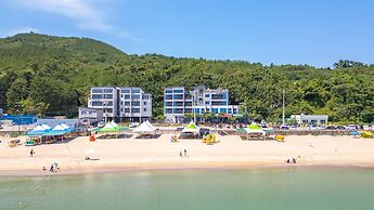 Pohang Playbeach Poolvilla