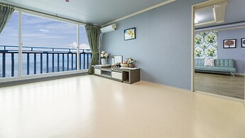 Ganghwa Badatgashimteo Pension