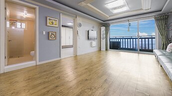 Ganghwa Badatgashimteo Pension