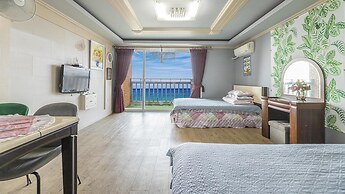 Ganghwa Badatgashimteo Pension