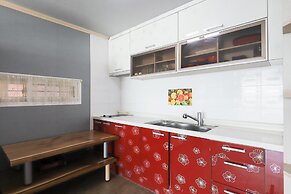 Ganghwa Badatgashimteo Pension