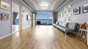 Ganghwa Badatgashimteo Pension