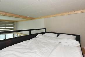 Yeosu Chunghong Pension