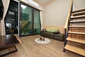 Yeosu Chunghong Pension