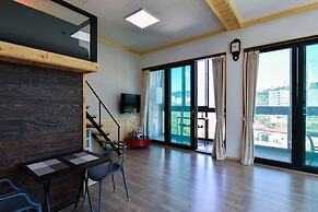 Yeosu Chunghong Pension