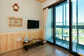 Yeosu Chunghong Pension