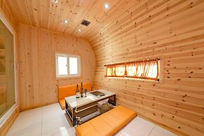 Gapyeong Poongkyungmaru Pension