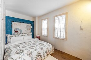 Ganghwa Vintage Box Pension