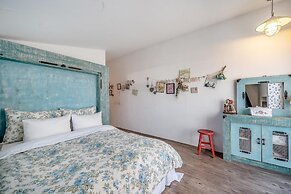 Ganghwa Vintage Box Pension