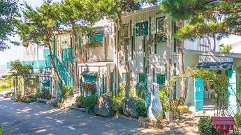 Ganghwa Vintage Box Pension