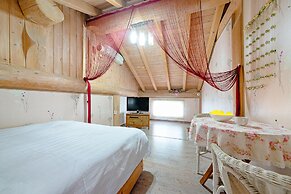 Ganghwa Izba Pension