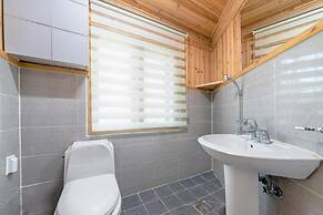 Ganghwa Izba Pension