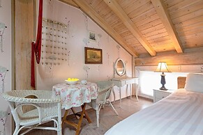 Ganghwa Izba Pension