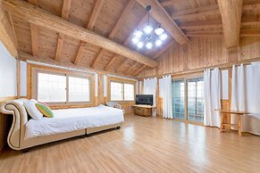 Ganghwa Izba Pension