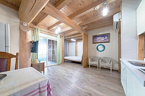 Ganghwa Izba Pension