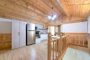 Ganghwa Izba Pension