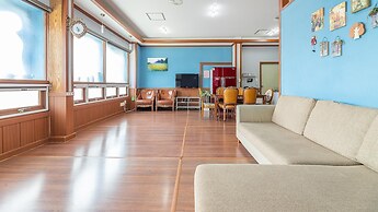 Ganghwa Edenjungwon Pension