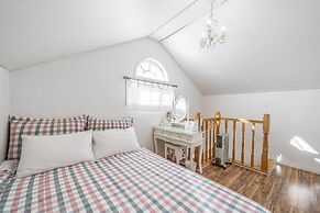 Ganghwa Edenjungwon Pension