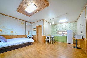 Gyeongju Dahwyang Pension