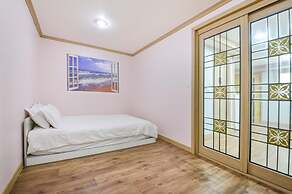 Sokcho Dderak Pension