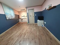 Sokcho Dderak Pension