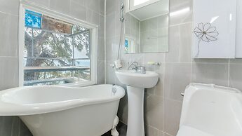 Namhae Baramundeok Pension