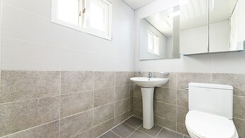 Namhae Baramundeok Pension