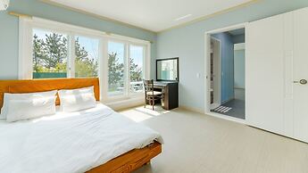 Namhae Baramundeok Pension